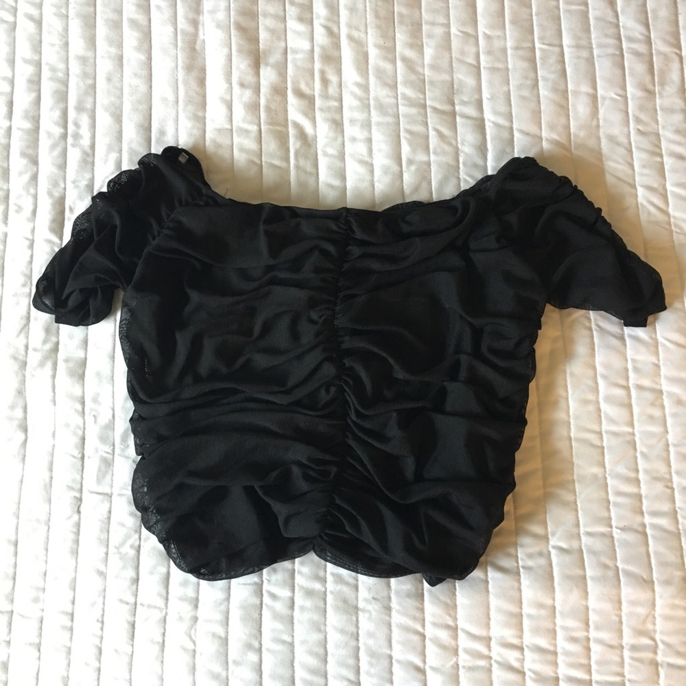 NWOT FASHION NOVA ruched off the shoulder crop top